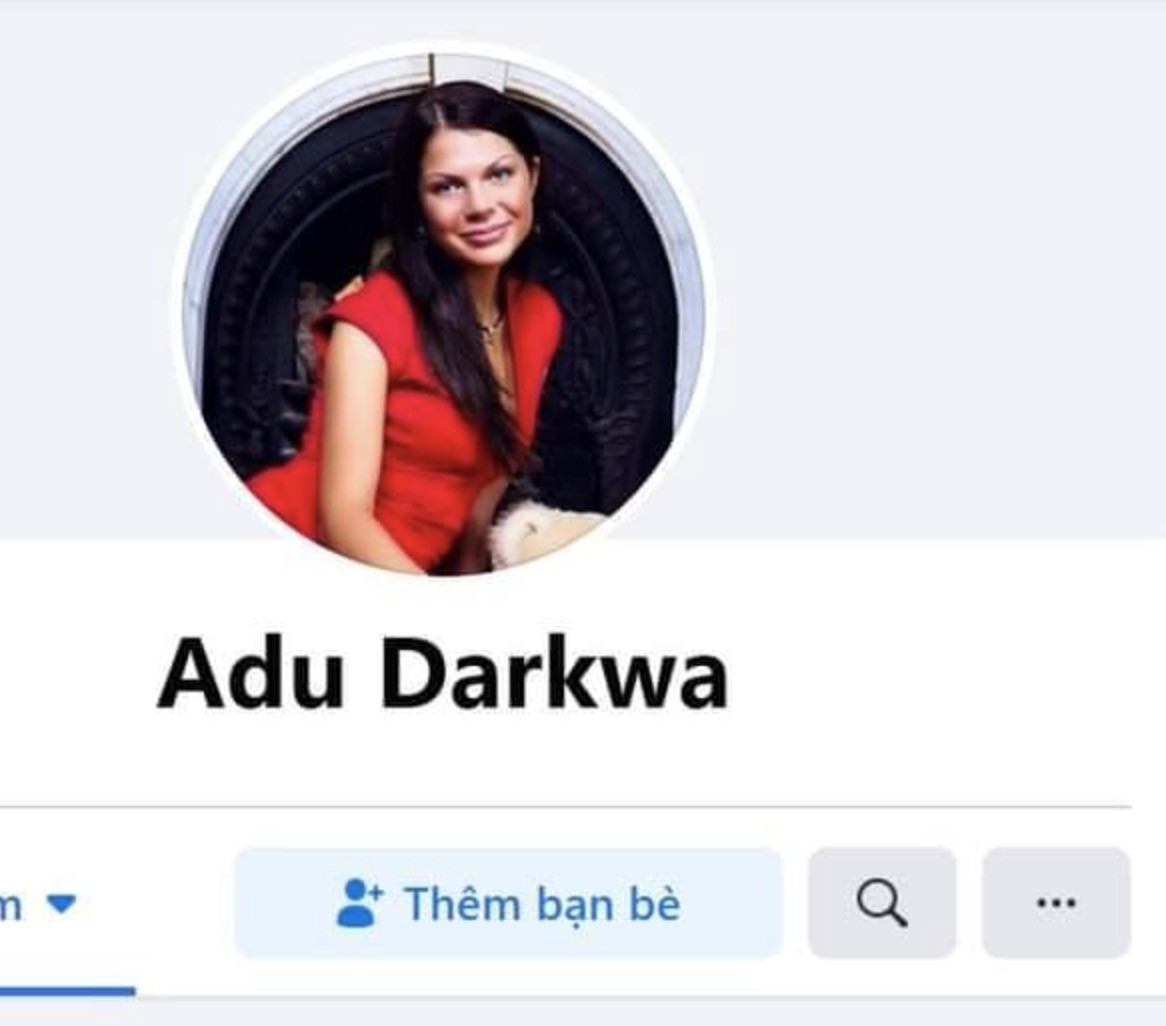 Trang facebook của cô gái áo đỏ có tên Adu Darkwa